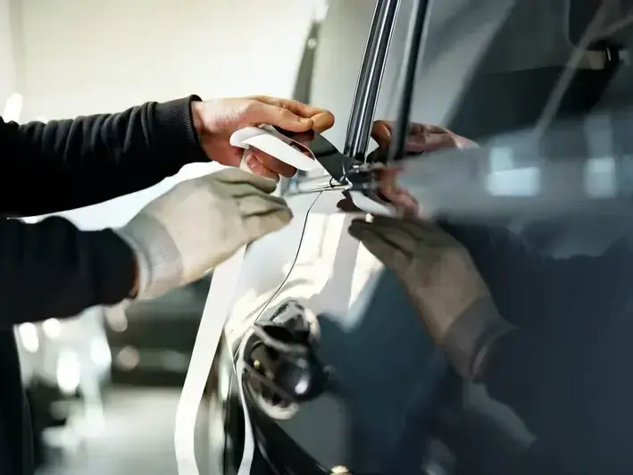 windshield replacement service for SUV parked by Marymoor Park in Redmond