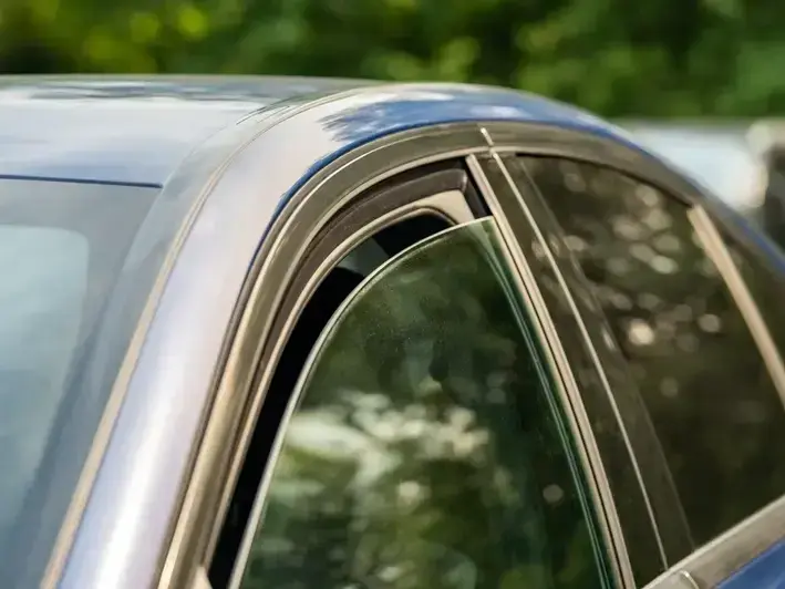 same day side window glass repair at home in Education Hill Redmond