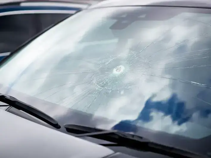 Get Fast Windshield Replacement in Lynnwood for Safe Driving
